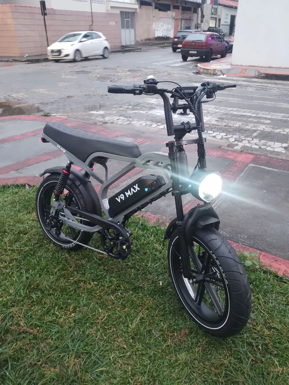 Bicicleta v9 Max nova!!