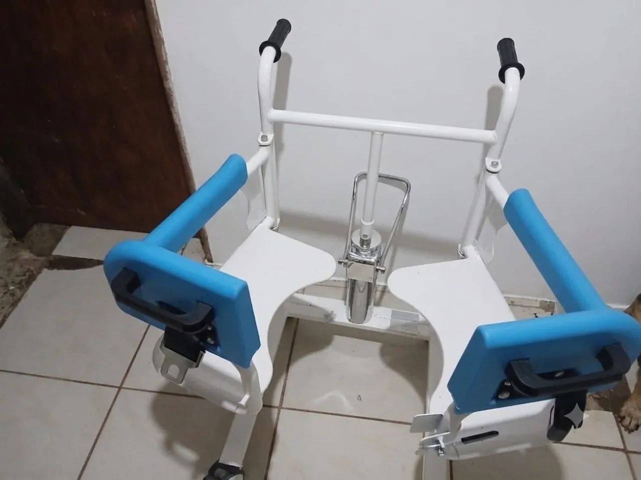 Cadeira de transferência  - Foto 2
