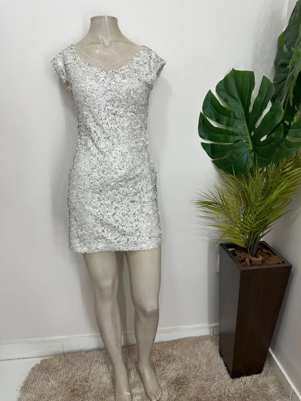 Lote de Roupas de Festa - Foto 2