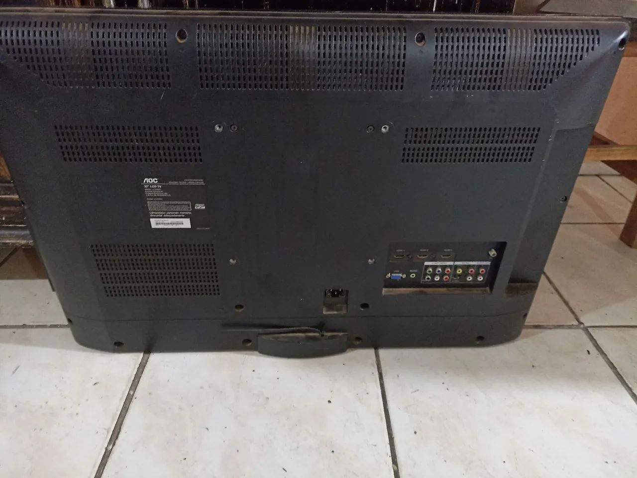 TV HD AOC 32 POLEGADAS (PRECISA TROCAR PELÍCULA) - Foto 2