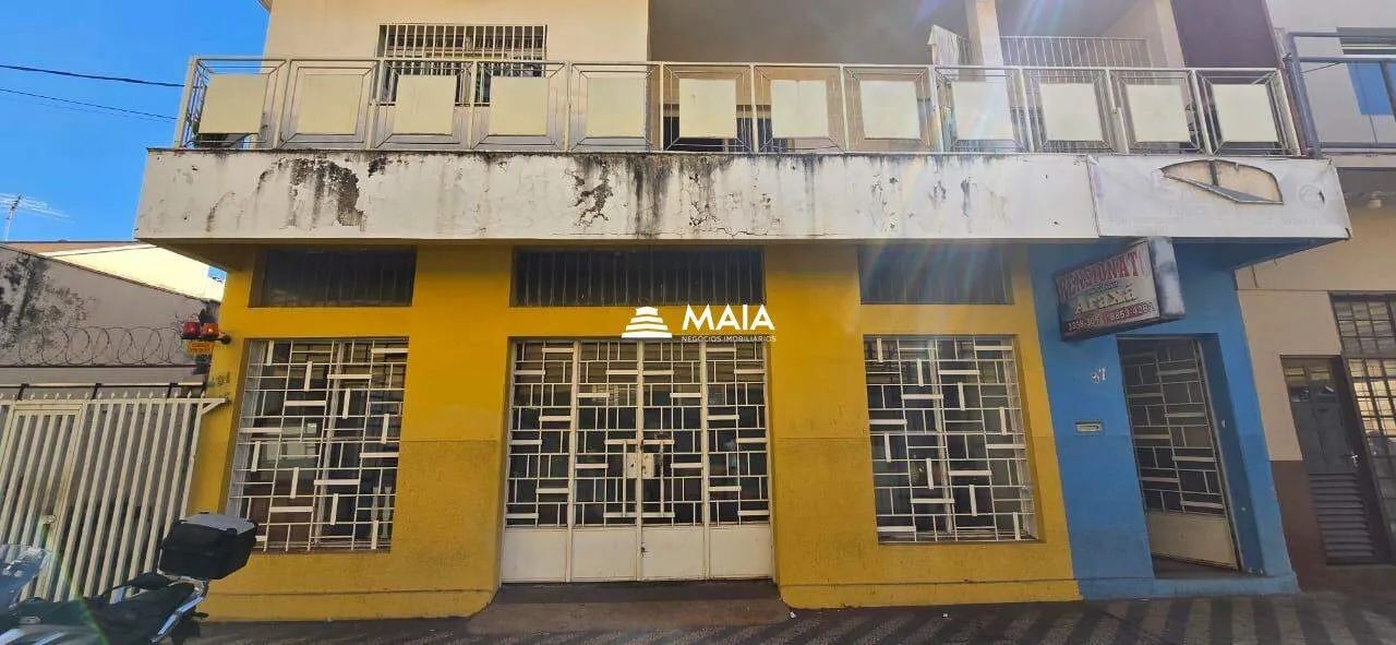 Prédio comercial à venda no Centro