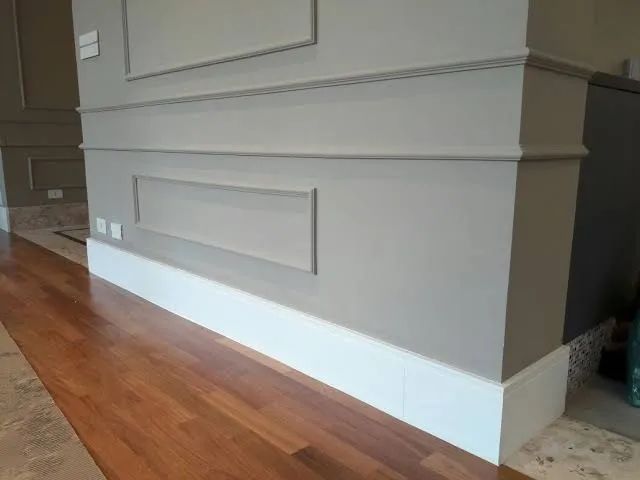 Instalação Rodapés e pisios vinilicos - Foto 3