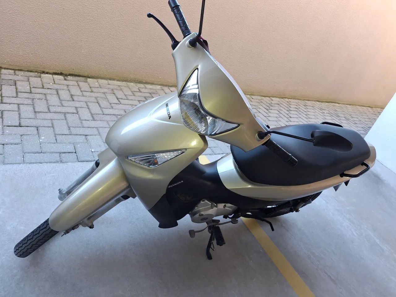 Biz 125 ES - Foto 4