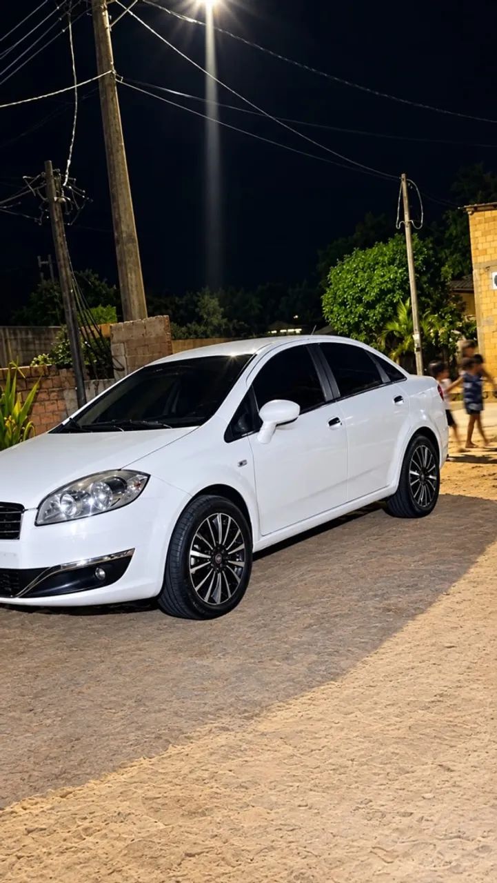 Fiat Linea Absolute 1.9/1.8 Flex Dualogic 4P 2015
