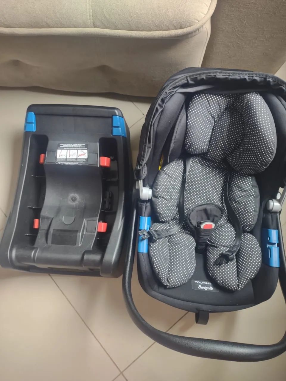 Bebê conforto burigotto touring x ótimo estado com base e almofada de brinde - Foto 2