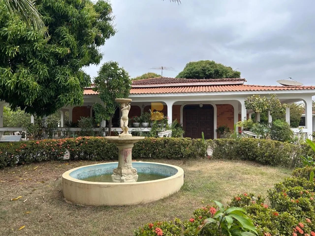 CASA COMERCIAL em Cuiabá - Mato Grosso, Cidade Alta - Foto 2