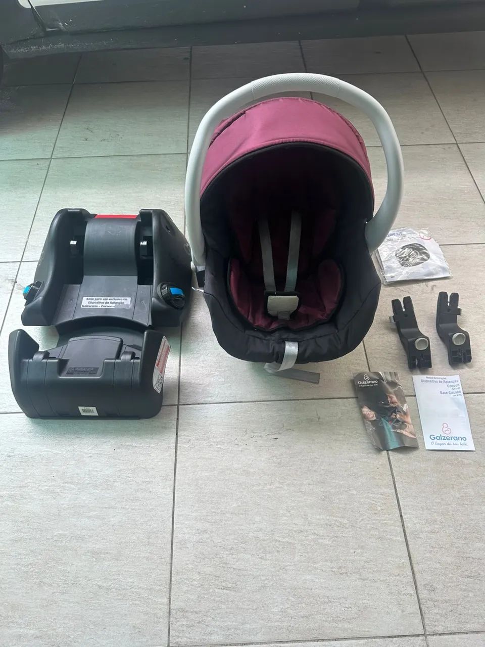 Carrinho de bebê e cadeirinha 