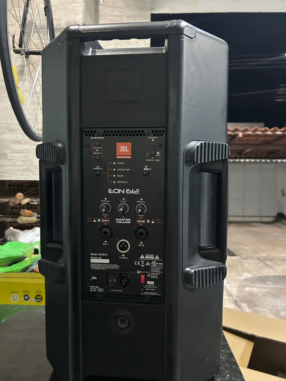 Caixa de Som  Profissional JBL EON 612 - Foto 3