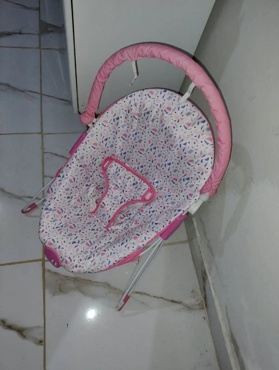 Cadeirinha de descanso nova