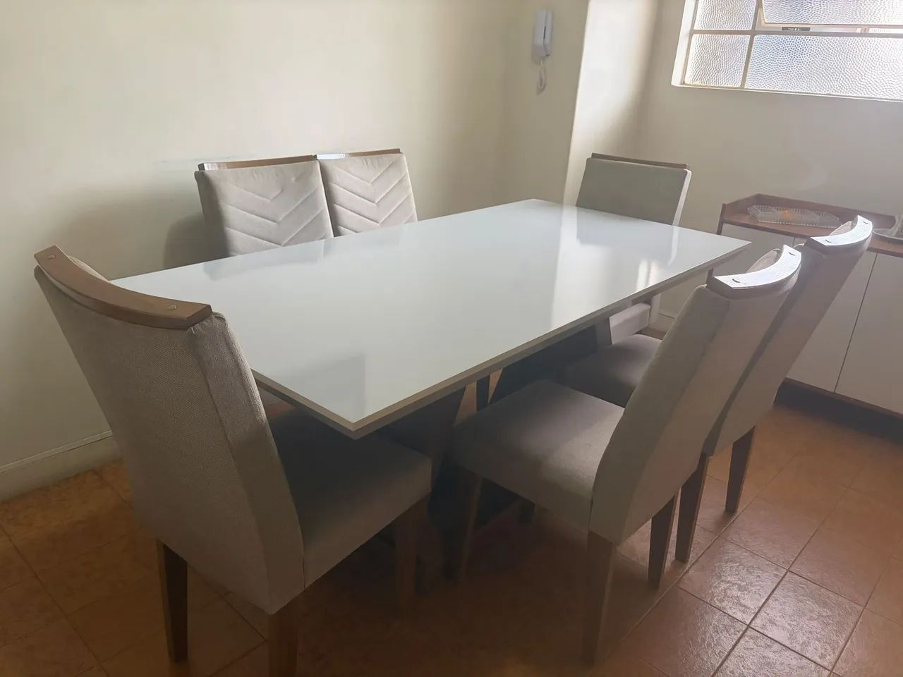 Mesa de jantar06 cadeiras