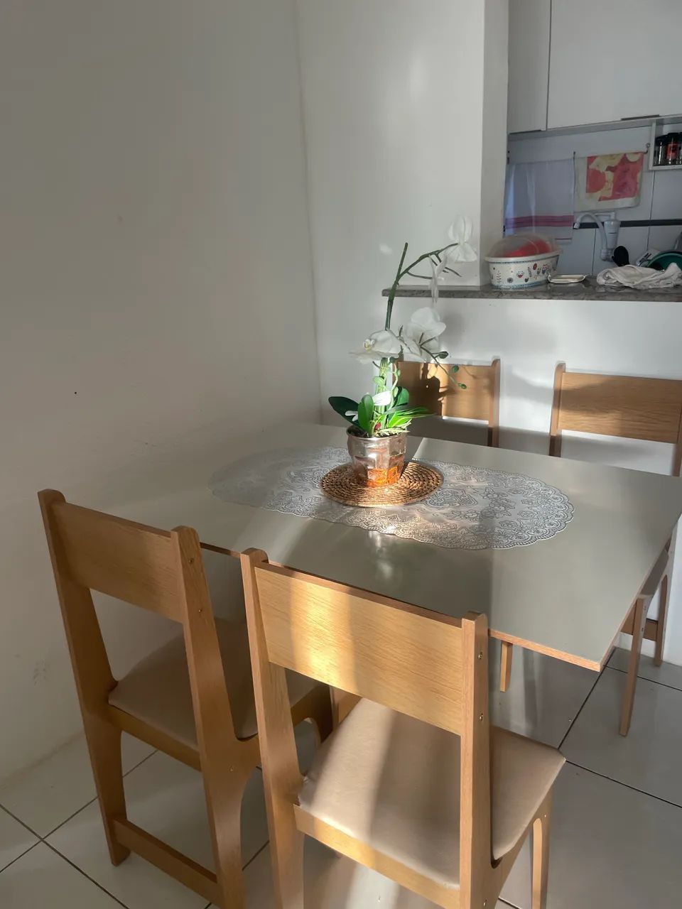 Mesa semi nova, pouquíssimo tempo de uso  - Foto 3