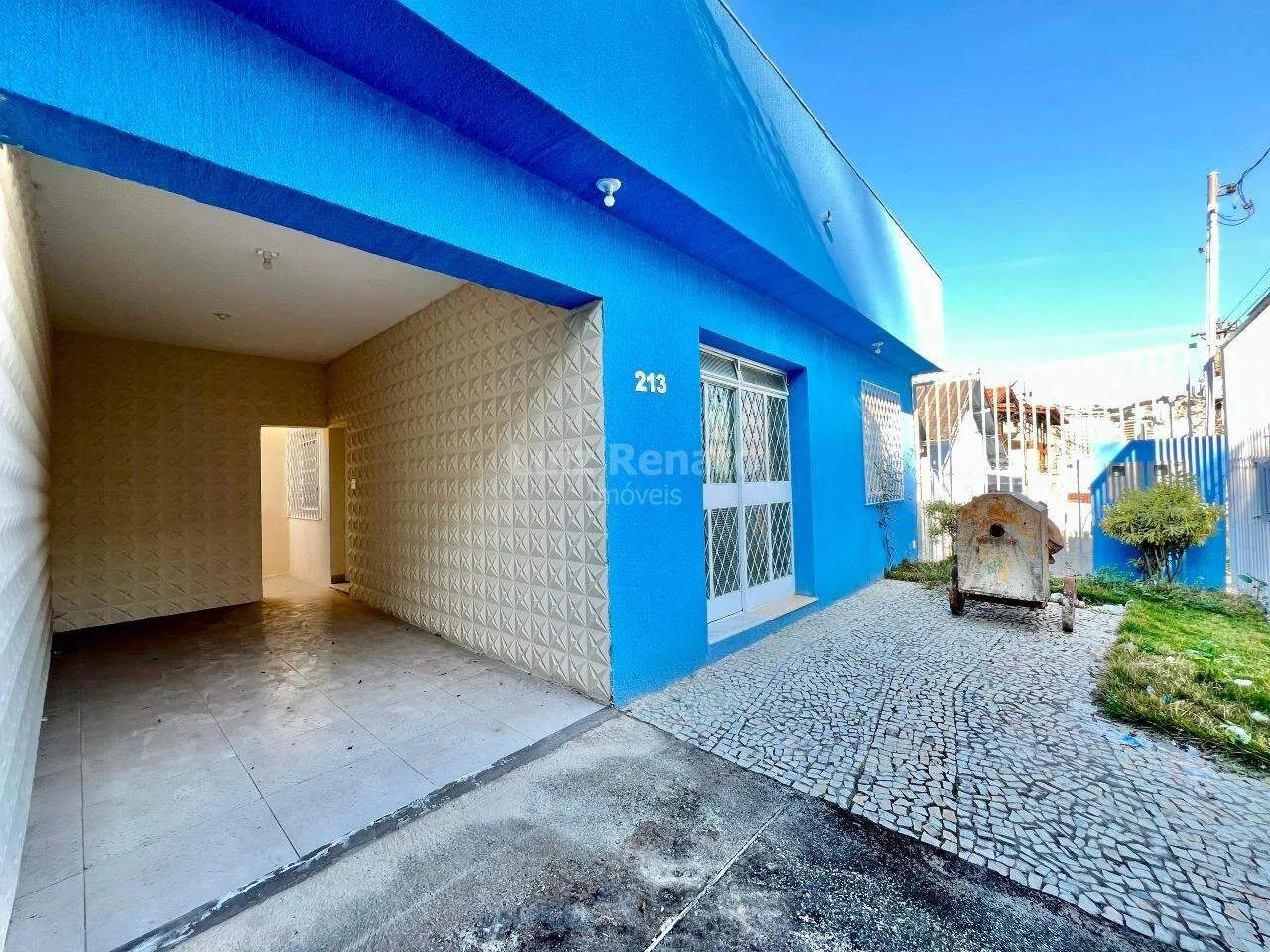 Casa com 3 quartos para aluguel no bairro Santa Tereza com 250m²