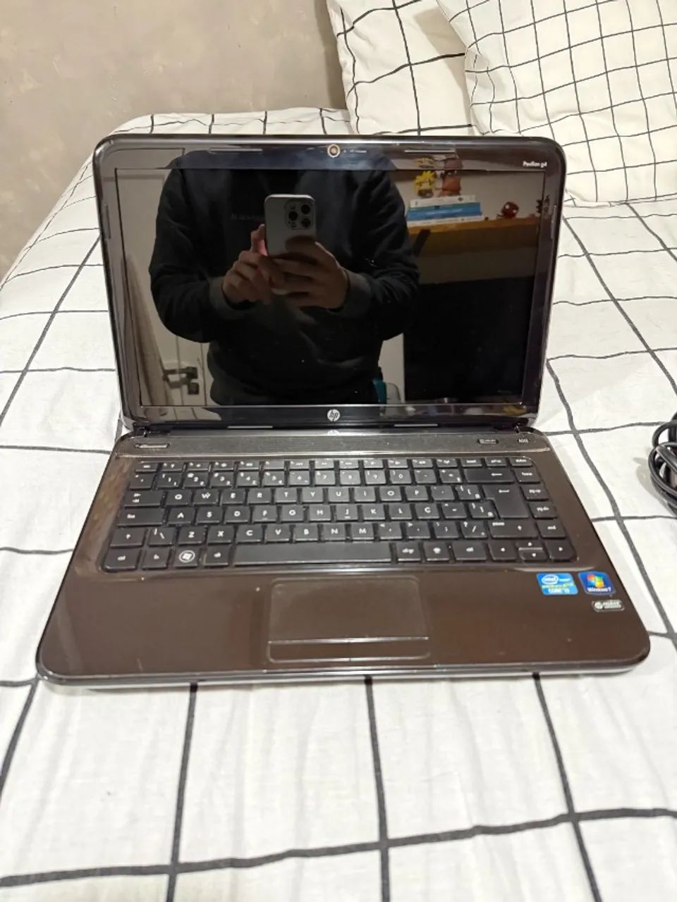 Notebook HP Pavilion G4 - Intel Core i3 / 8GB RAM / SSD 256GB / Windows 11 - Foto 2