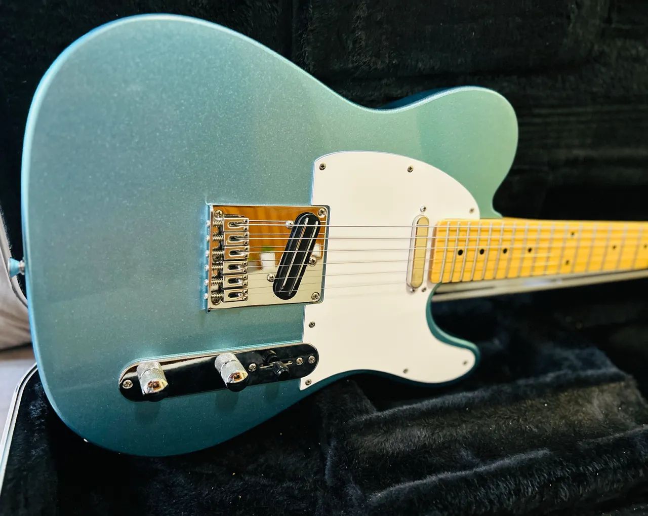 FENDER SQUIER COM CAPTAÇÃO SÉRGIO ROSAR, REGULADA E ZERADA  - Foto 4