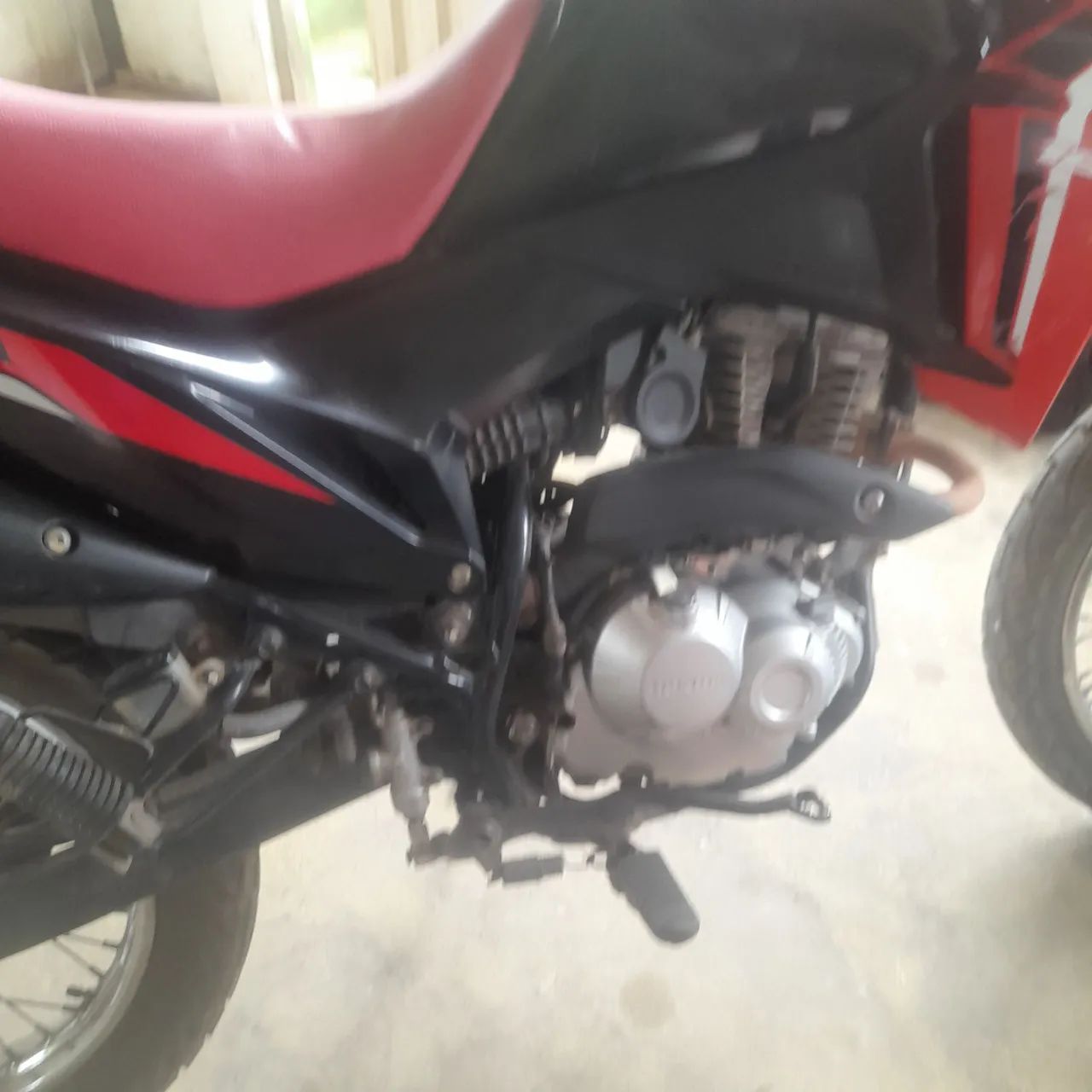 Vendo excelente moto - Foto 2
