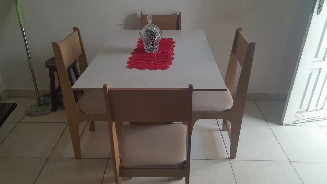Mesa de jantar 4 cadeiras  - Foto 2