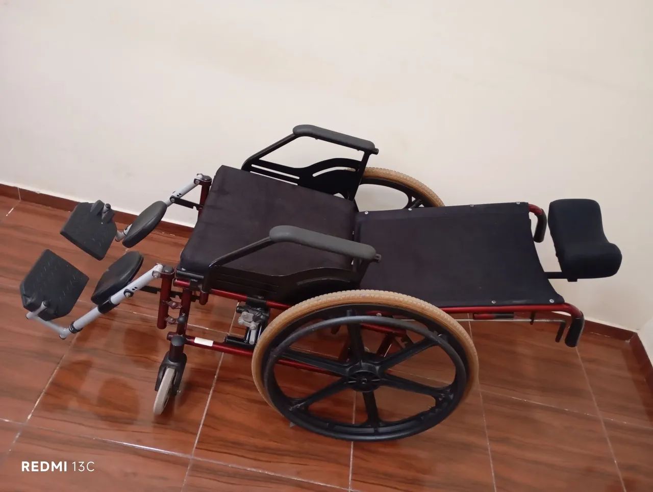 Cadeira de rodas com várias funções  - Foto 3