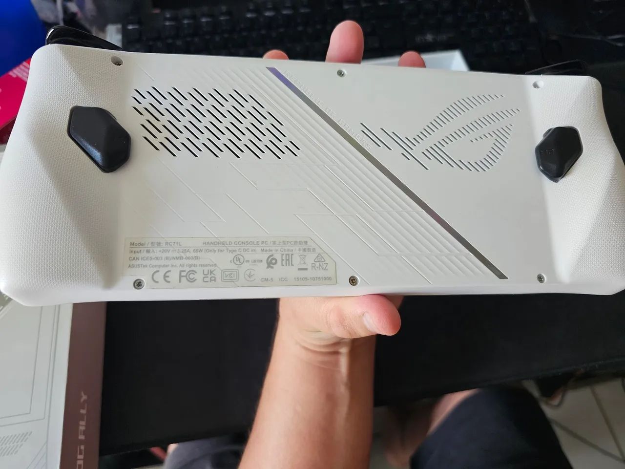 ROG ALLY Z1 - Foto 3