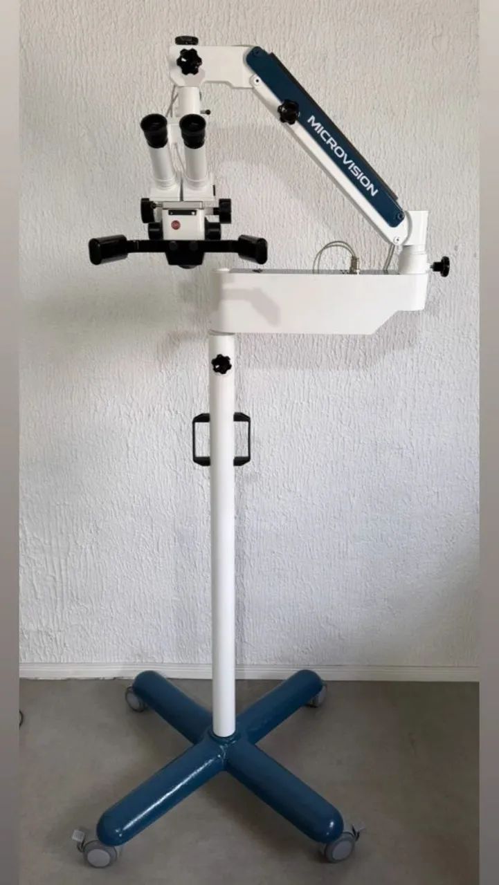 Microscópio cirúrgico 