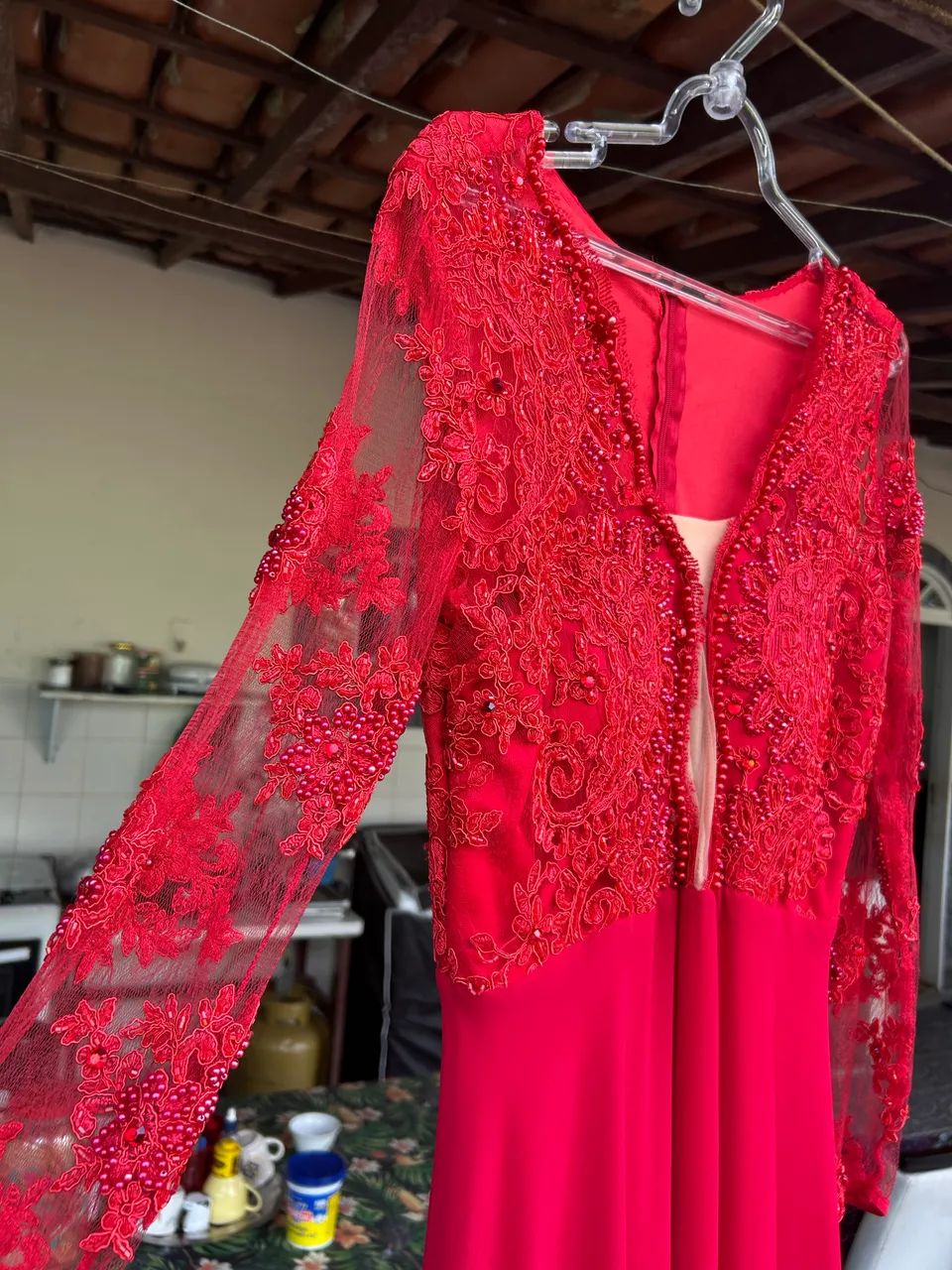 Vestido Longo Vermelho Renda Manga Longa  - Foto 3
