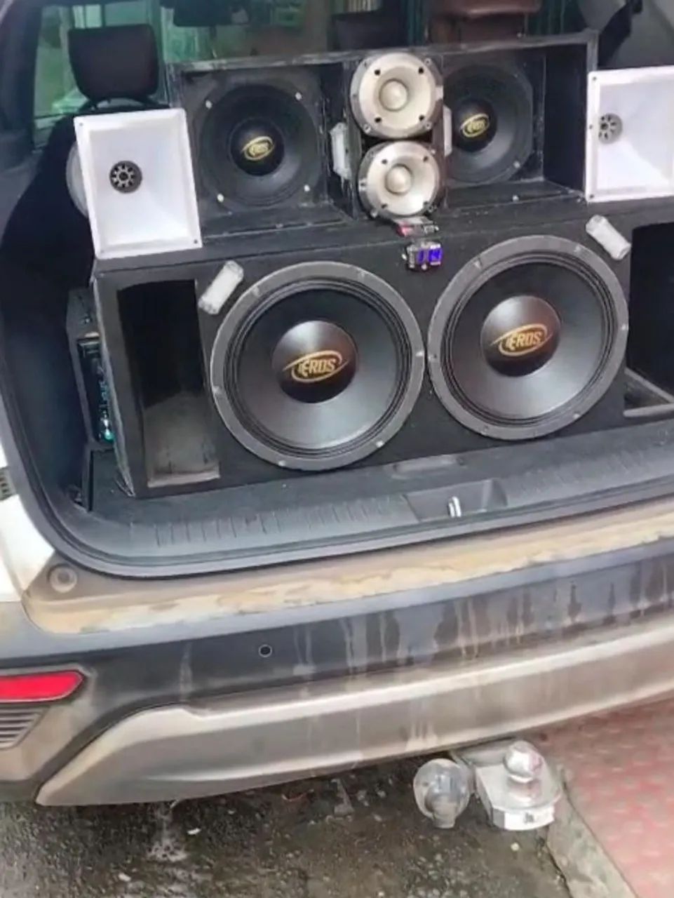 Vendo som automotivo 