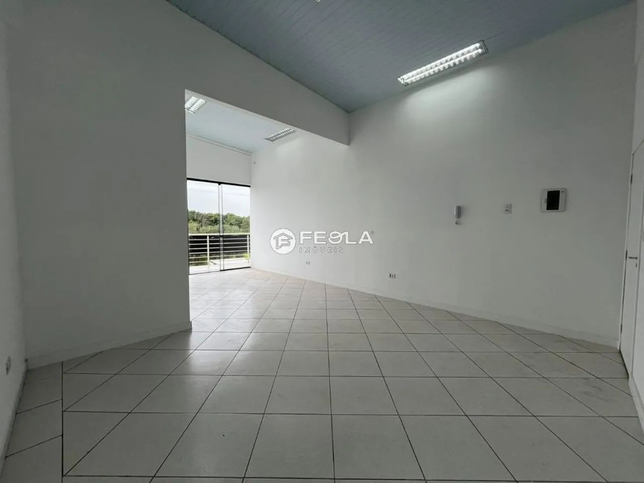 Sala para alugar em Santa Bárbara D'Oeste, Vila Ferrarezi, com 38 m²