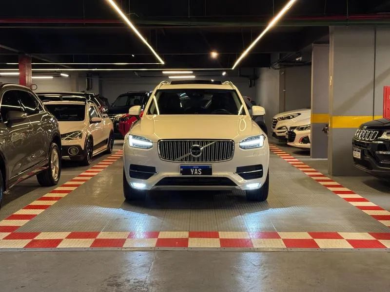 Volvo Xc XC 90 D-5 INSCRIPTION 2.0 235cv Dies. 5p 2017
