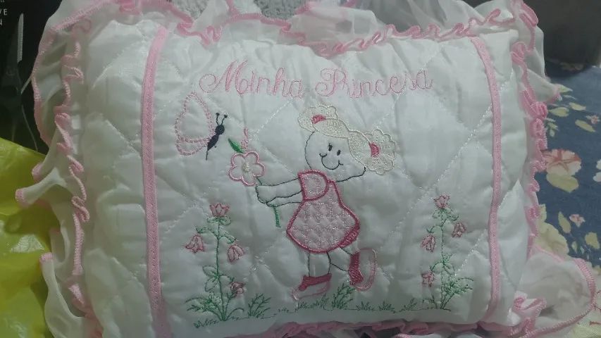 Travesseiro para berço de bebê 