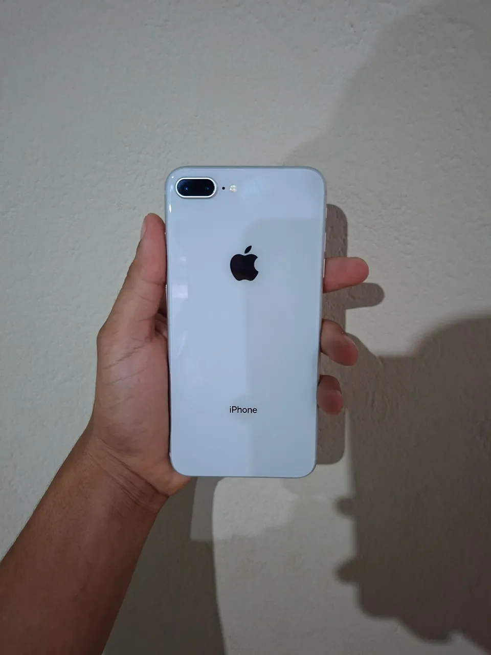 IPhone 8 Plus 64Gb Branco Saude de bateria 72% | Loja Física