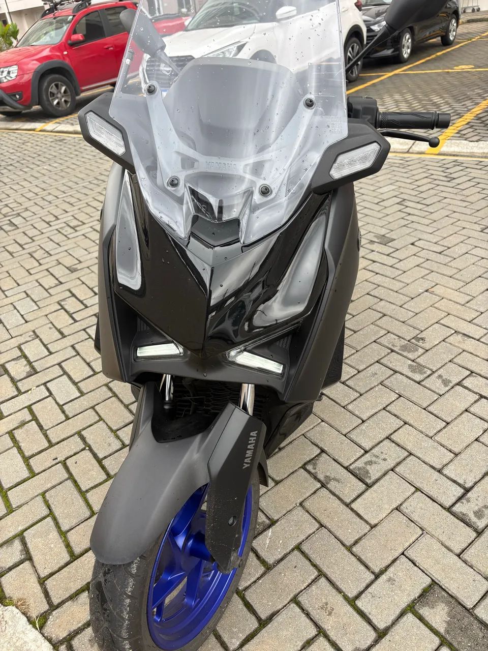Yamaha Xmax 300 2026  - Foto 3