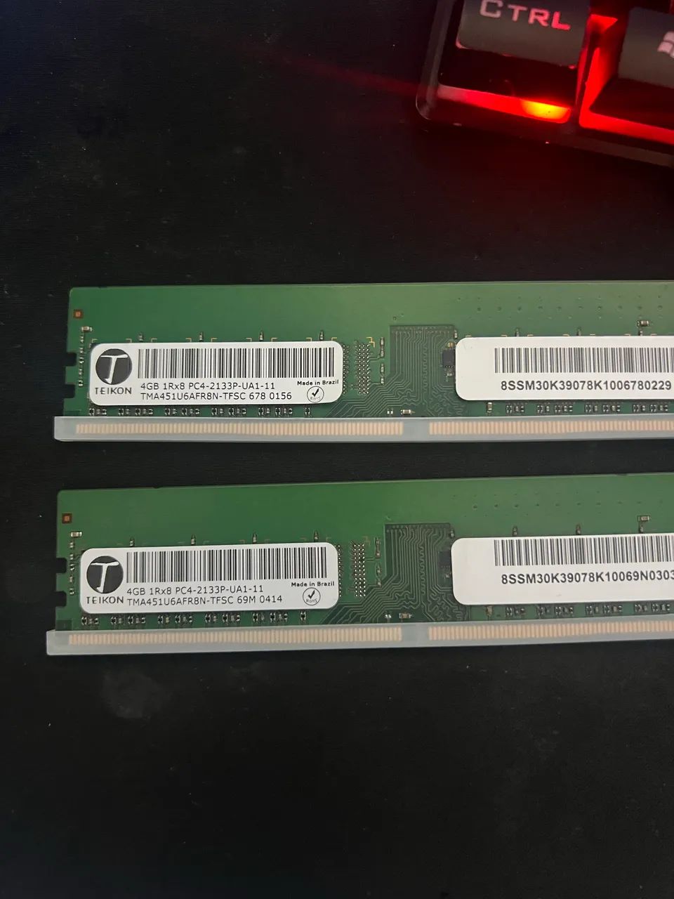 Memória RAM DDR4 8gb (2x4) 