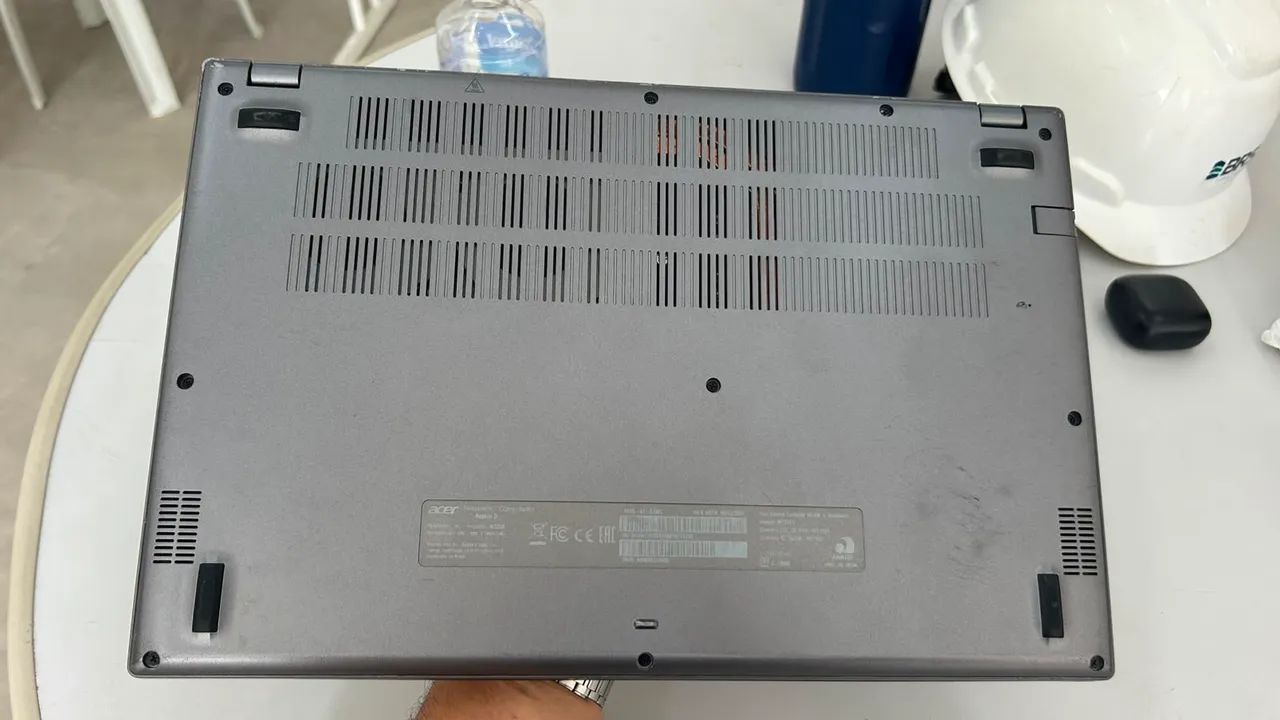 ACER ASPIRE 5  - Foto 2