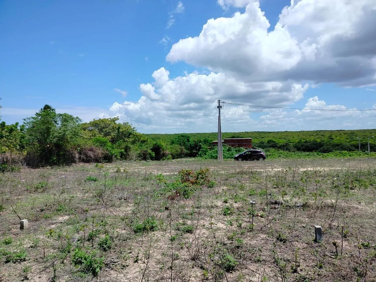 TERRENO À VENDA