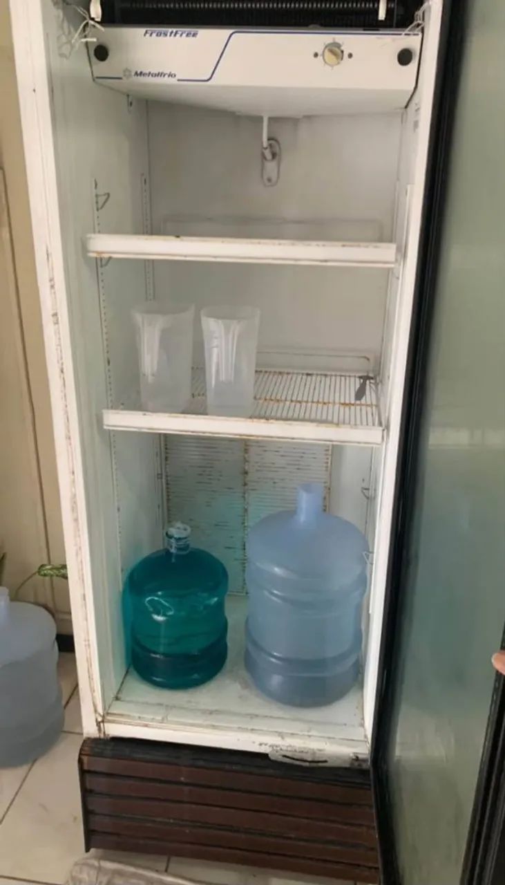 Expositor em ótimo funcionamento, retirar na marambaia - Foto 3