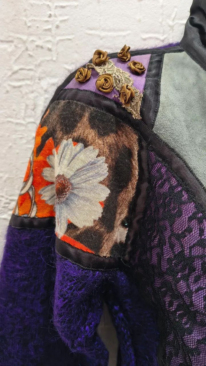 JAQUETA estilo VINTAGE E PATCHWORK - Veste TAM. M - Foto 3