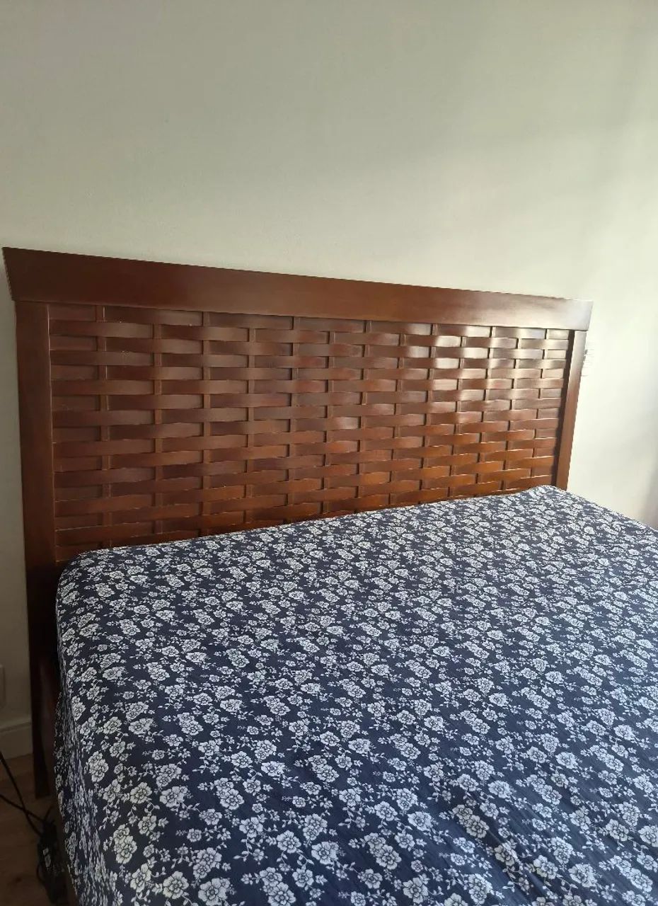 CAMA QUEEN MADEIRA MACIÇA SEM COLCHÃO!!! - Foto 4