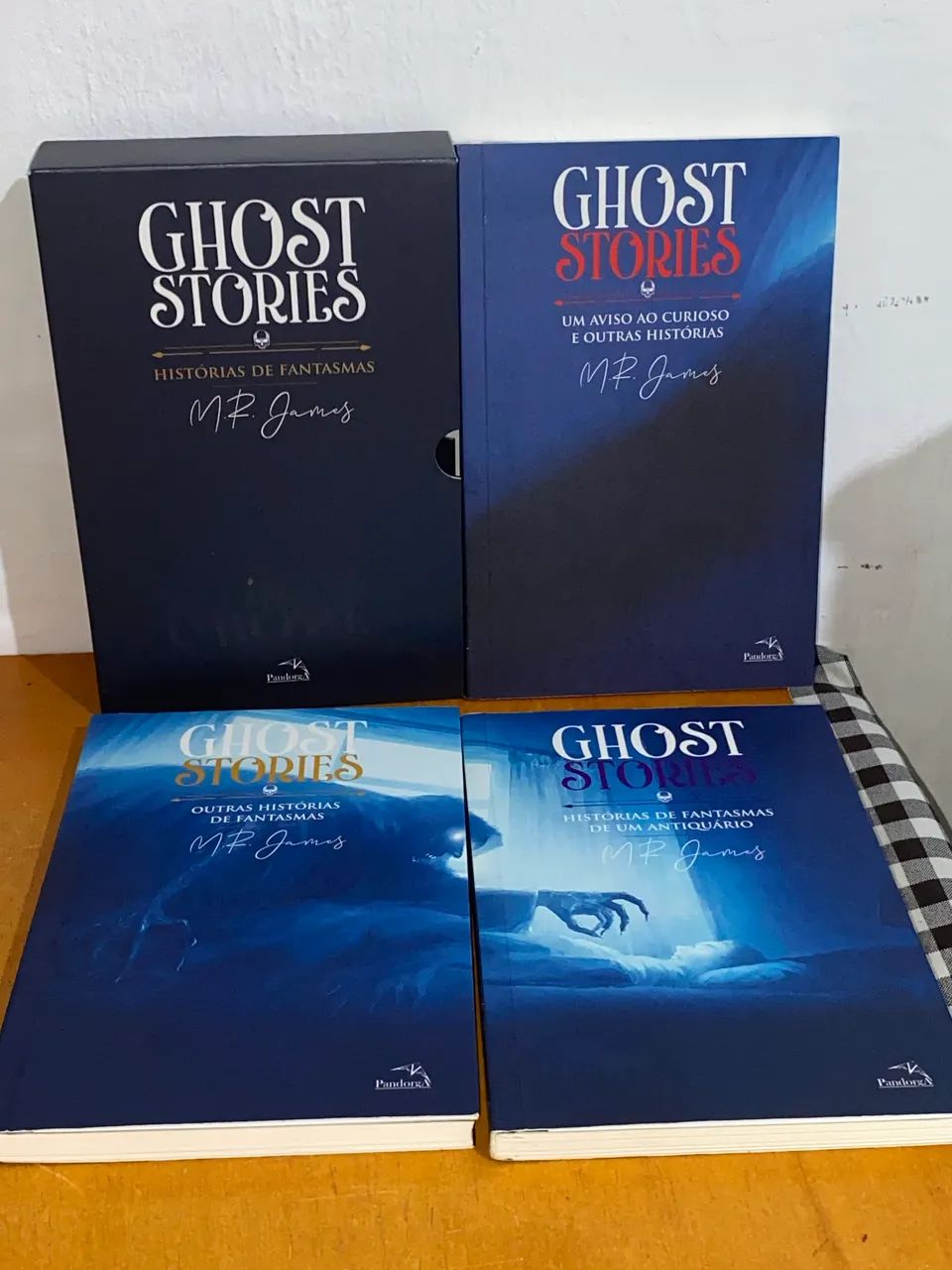 Box de livros Ghost Stories + brindes  - Foto 3