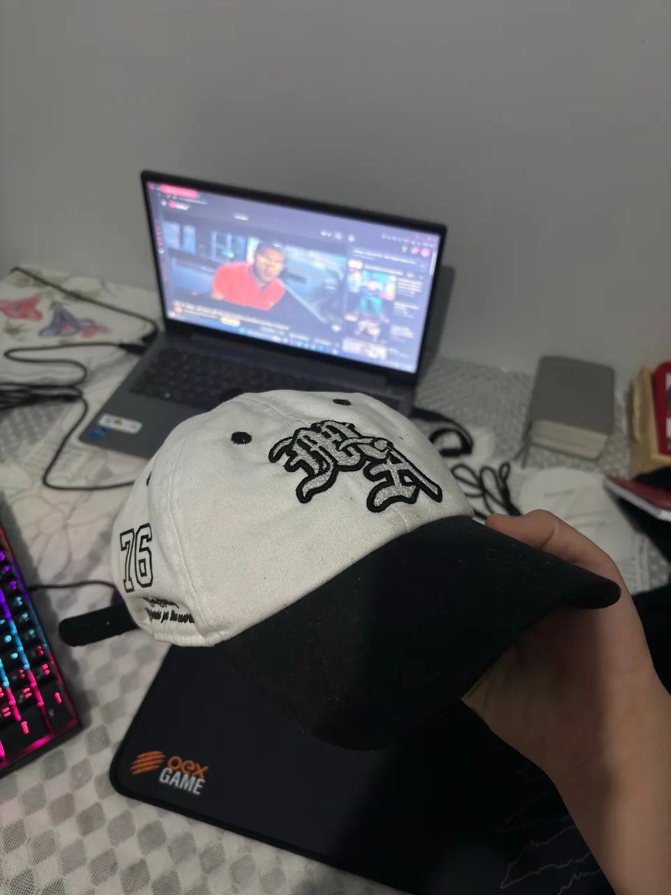 Vendo boné amiri branco  - Foto 2