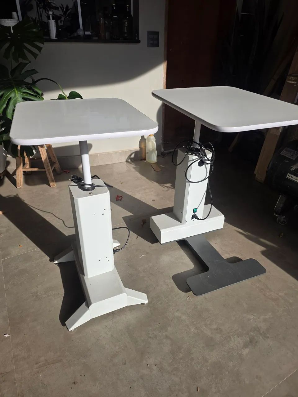 Mesa elétrica ajustável 