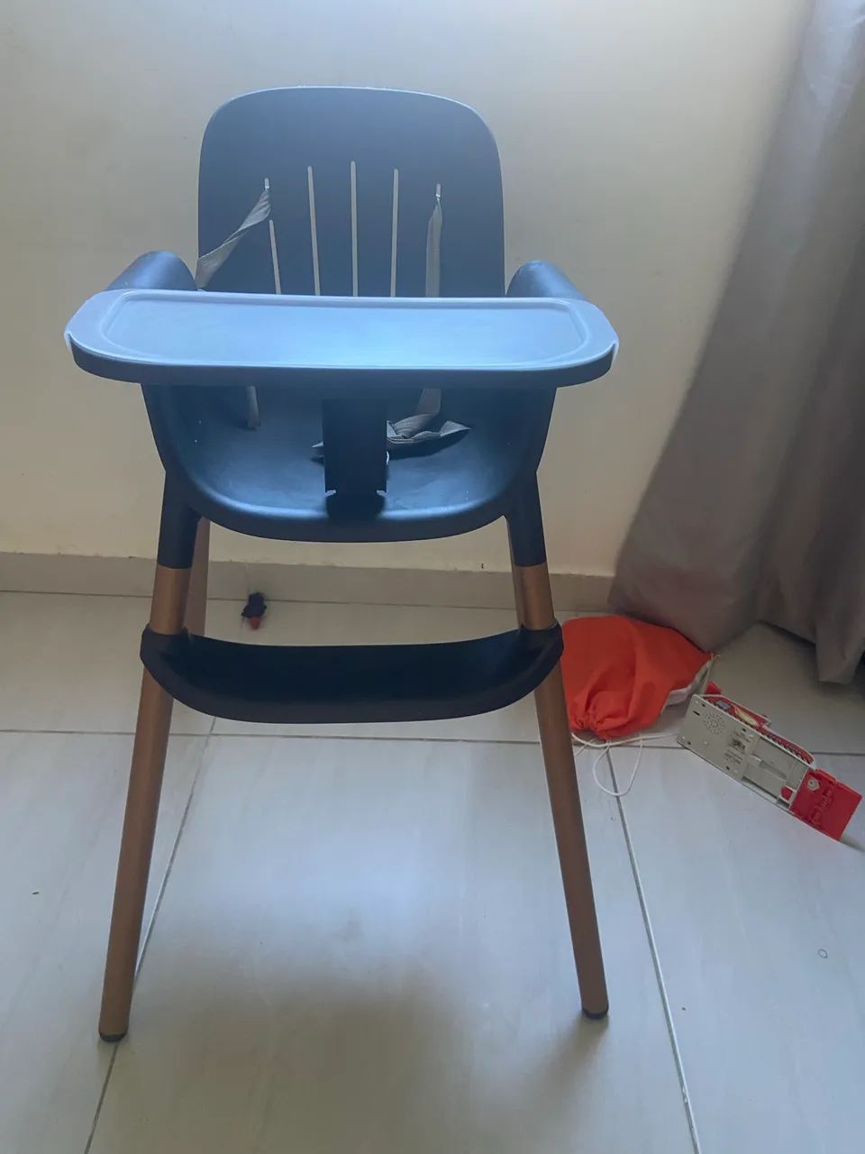 CADEIRA DE ALIMENTAÇÃO DE BEBÊ BURIGOTTO - Foto 2