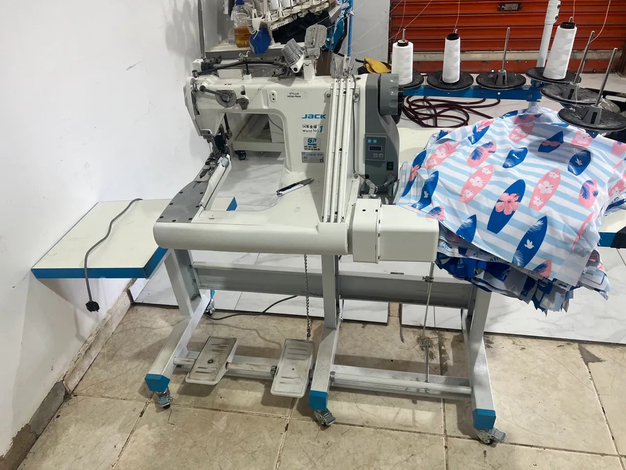 Máquina fechadeira de braço Jack 