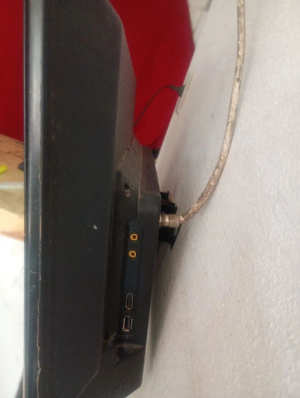 Vendo tv Philco 24 polegadas e celular Samsung  - Foto 3