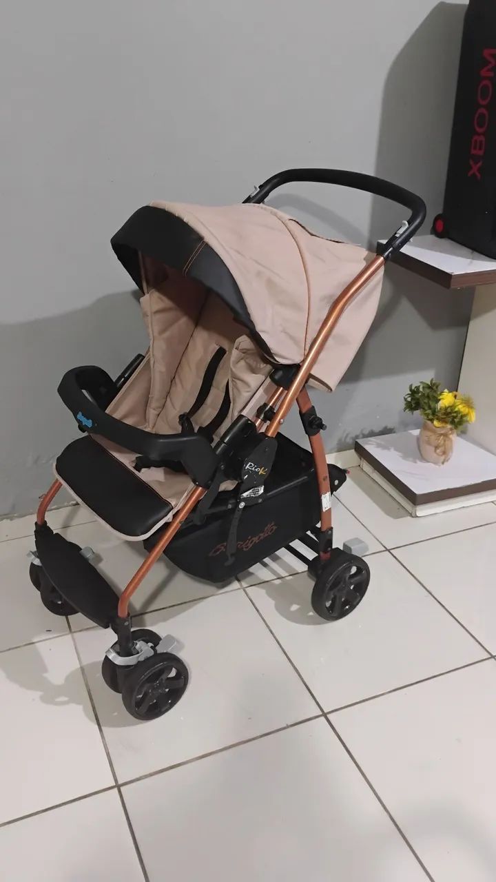 Carrinho de bebê reversível  - Foto 3