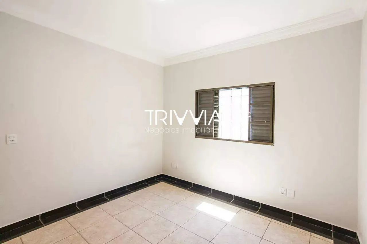 Casa no Planalto  4 quartos, 2 suítes e amplo espaço - Foto 5