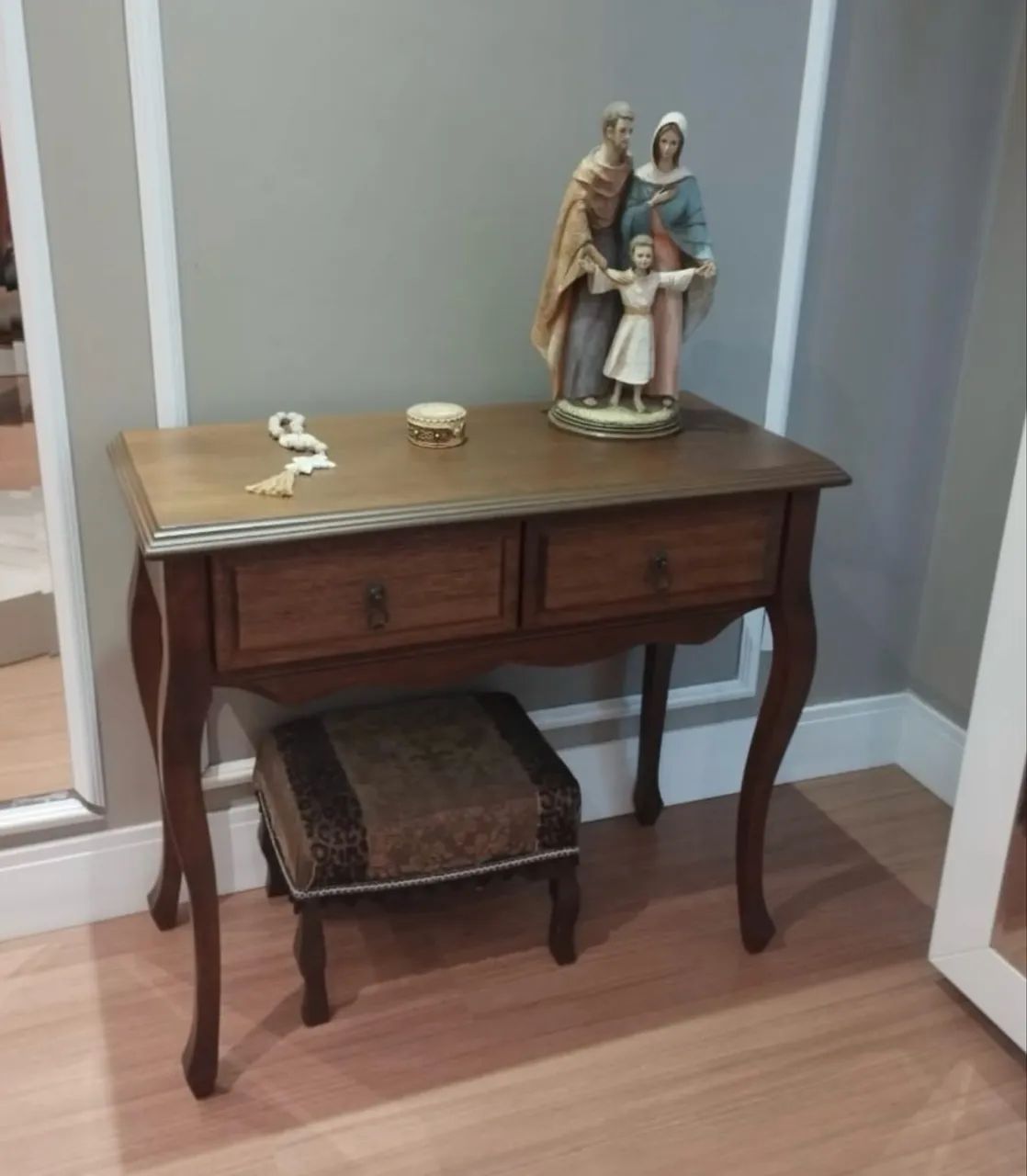 Escrivaninha de Madeira 