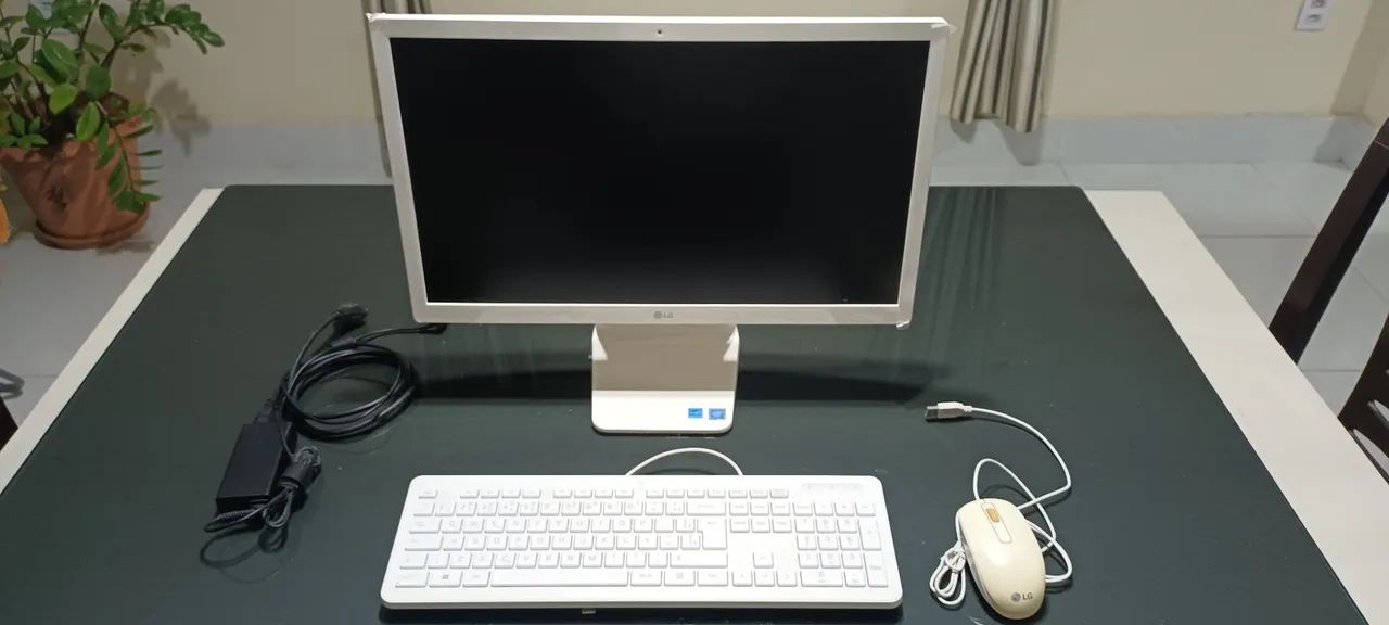 Computador LG All in One 19"