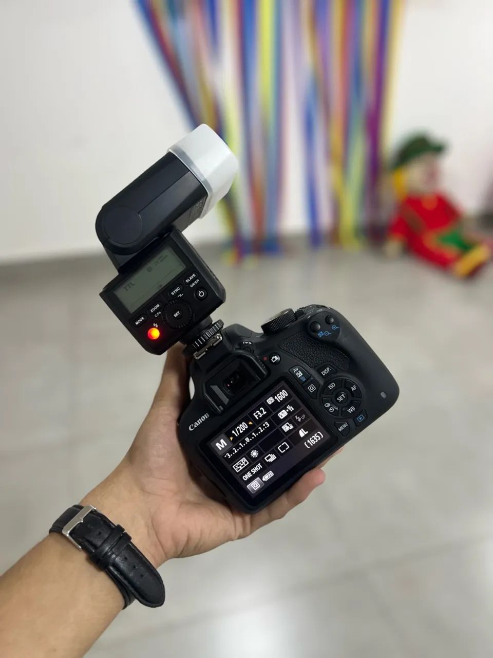 Vendo KIT CANON T5 COMPLETA com 3 lentes e flash 
