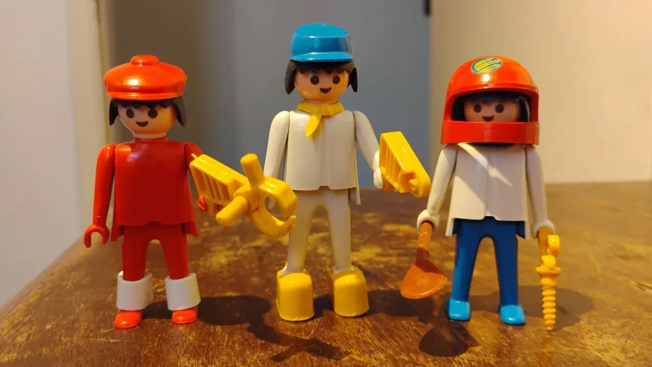 3 BONECOS PLAYMOBIL  - Foto 2