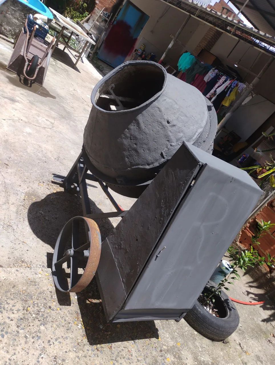 Betoneira de concreto65163267002497123