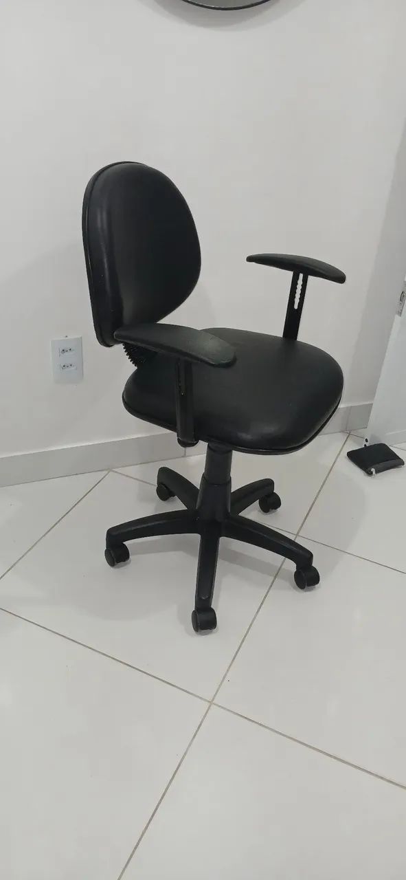 Cadeira de escritório modelo diretor  - Foto 4